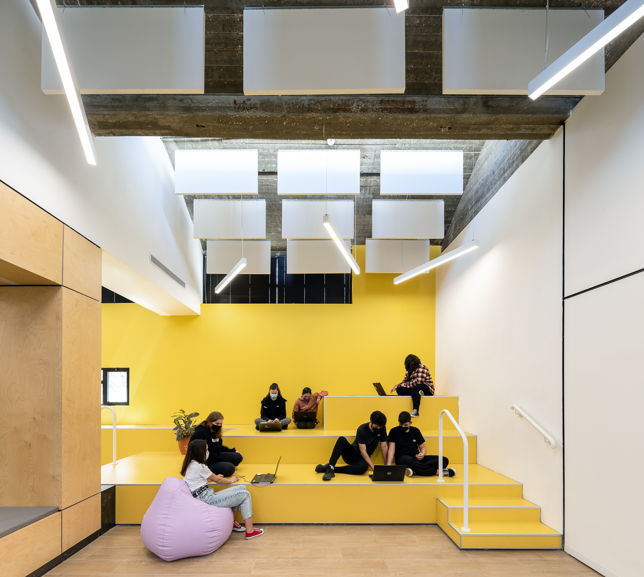 AS4A1101-Pano-nologo